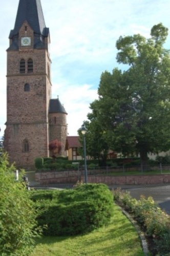 Kirche Motzlar