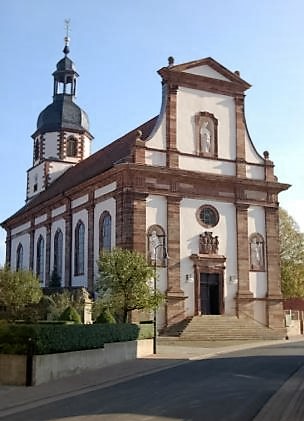 Blick auf die Kirche